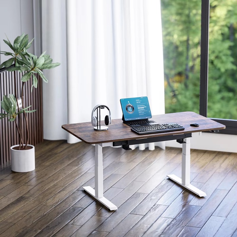 Adjustable in Height and Width - Office Furniture And Desks recension och pris